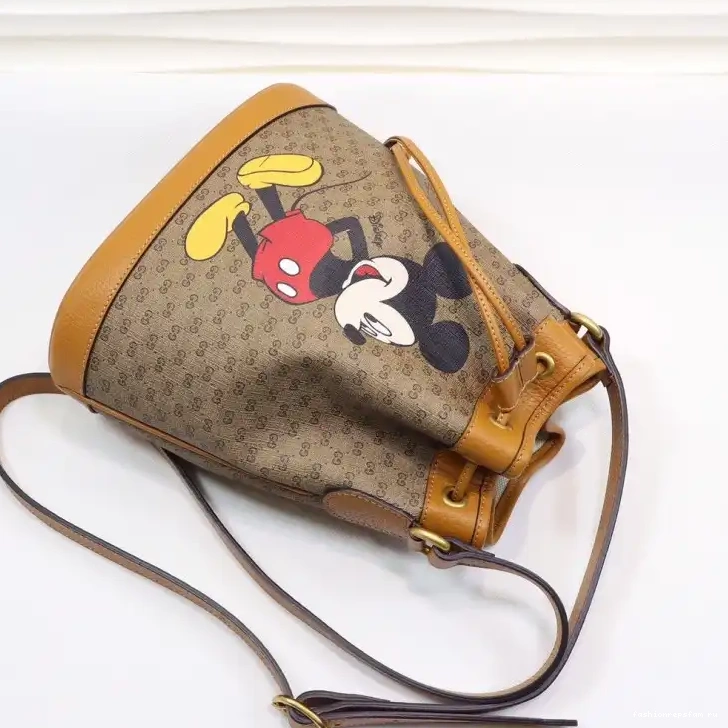 Fashionrepsfam ru Bags 20DJ570055 Gucci 0704